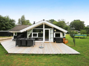6 person holiday home in Dronningm lle